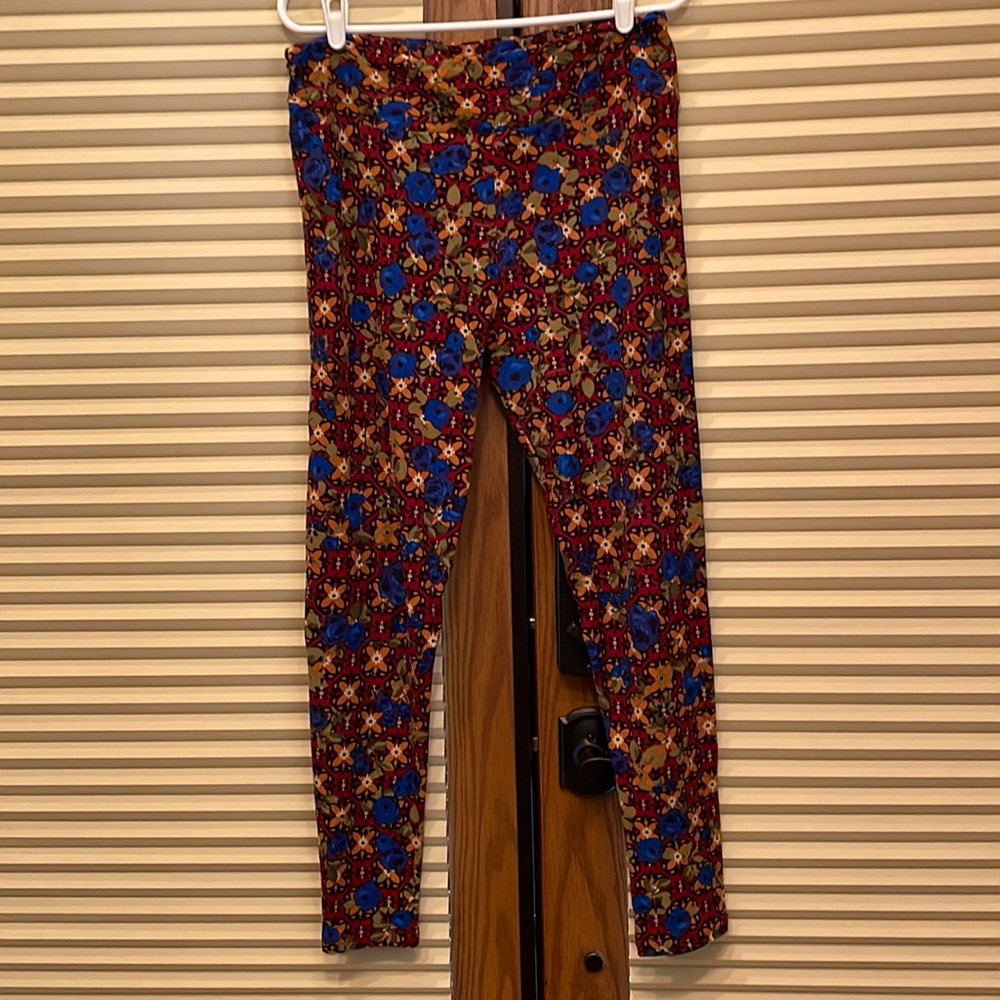 LuLaRoe talk and curvy leggings
